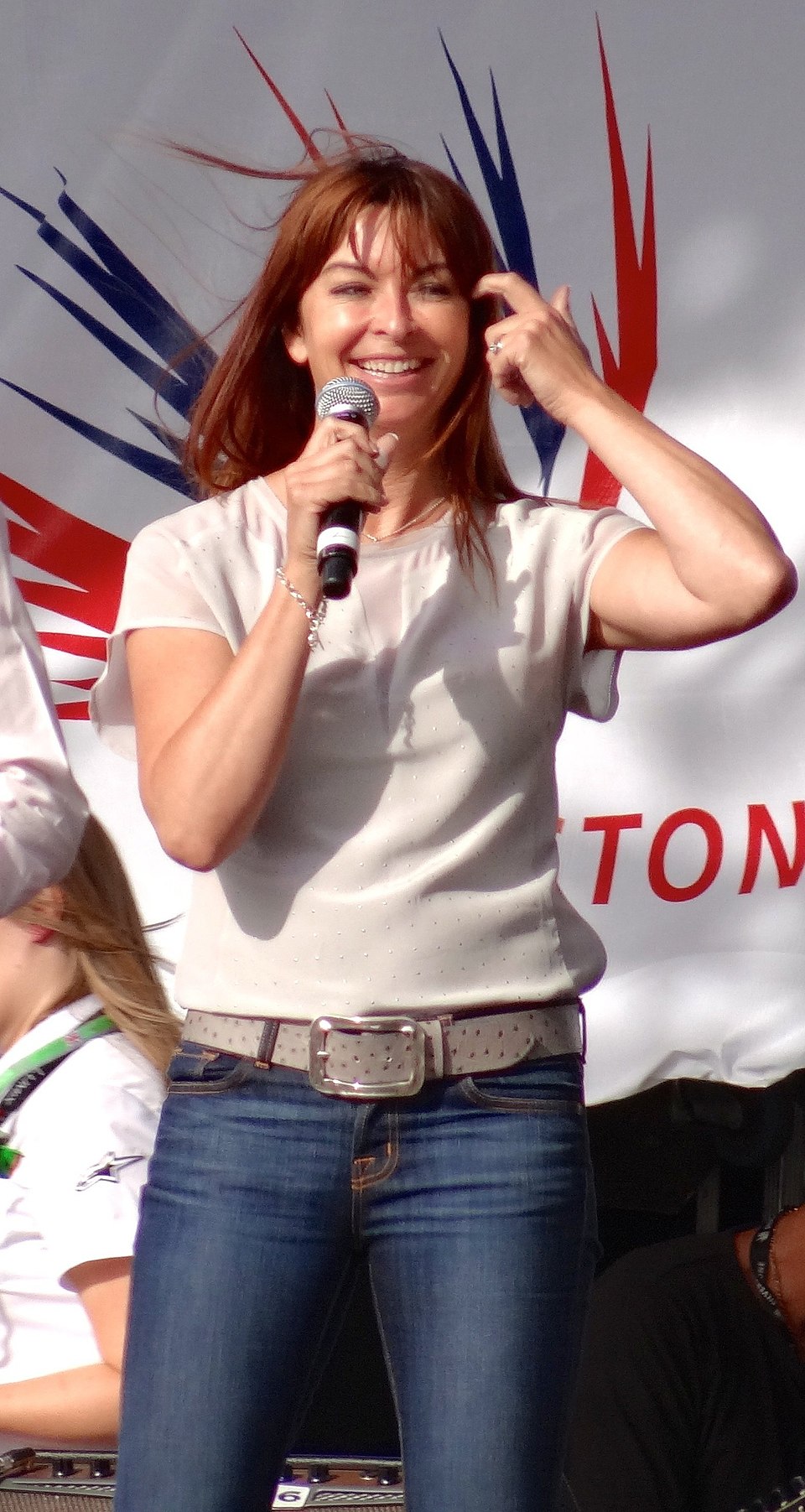 Suzi Perry's $5M Wealth: Presenting, Endorsements & Smart Investments